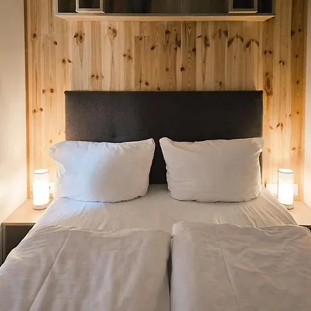Holiday home Tiny Haus 28 Am Brombachsee *